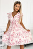 374-6 POLINA Plisowana sukienka z dekoltem i falbankami - RÓŻOWE KWIATY