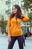 262-1 Bluza z kapturem i kieszonkami - kolor musztardowy