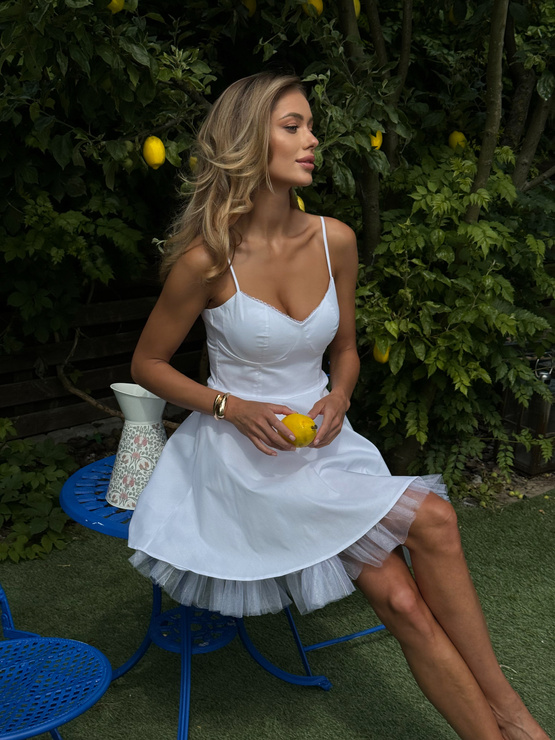 WYPOŻYCZENIE - sukienka bawełniana mini FLORYY rozkloszowana z tiulem zwiększającym objętość - biała