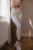 AMELL - prążkowane legginsy - białe 