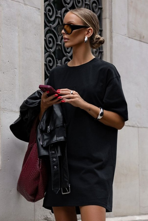 SELLA - CZARNA T-SHIRTOWA SUKIENKA OVERSIZE