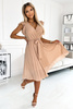 374-5 POLINA Plisowana sukienka z dekoltem i falbankami - BEŻOWA