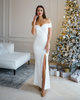 PRZYMIARKA - sukienka LOREEN dopasowana maxi z dekoltem carmen - śmietankowa biel