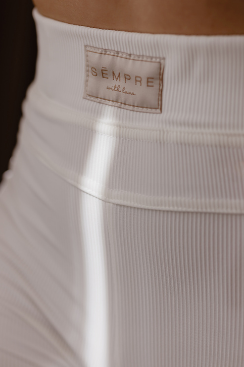 AMELL - prążkowane legginsy - białe