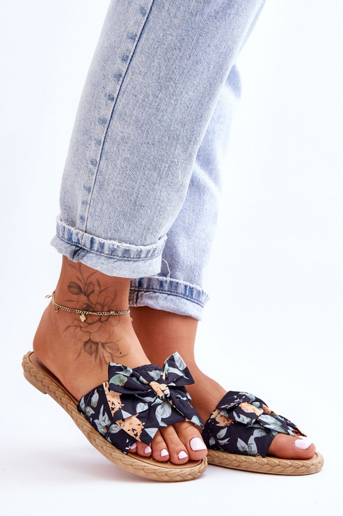 Sandał Klapki Model Blossom C-131 Black - Step in style