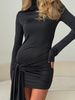 WYPOŻYCZENIE - sukienka DRAPPE mini z długimi rękawami i zabudowanym dekoltem - czarna