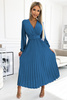 WYPOŻYCZENIE - sukienka VIVIANA plisowana midi z dekoltem, długim rękawkiem i szerokim paskiem - kolor JEANS